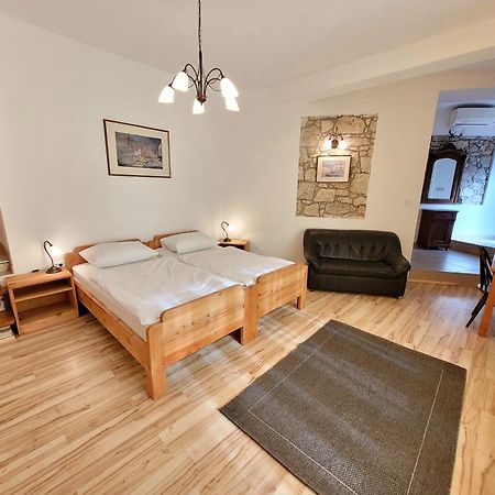 Apartments Brscic Пореч Экстерьер фото