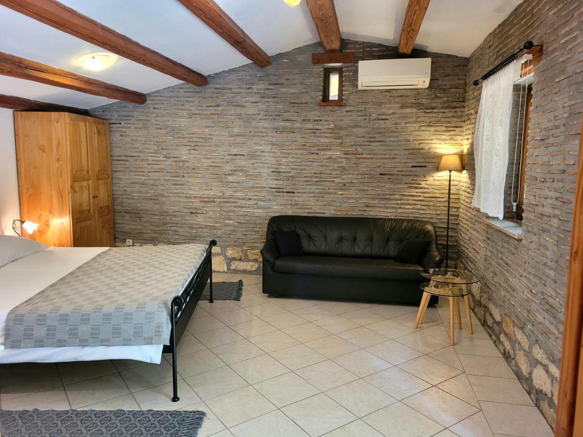 Apartments Brscic Пореч Экстерьер фото