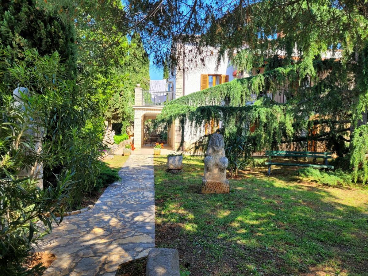 Apartments Brscic Пореч Экстерьер фото